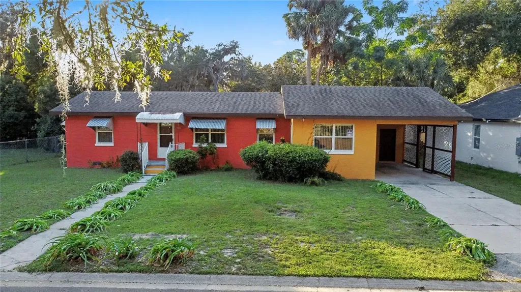 612 Kensington Street Eustis FL 32726