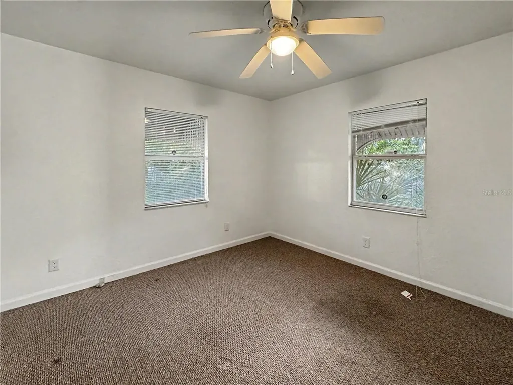 612 Kensington Street Eustis FL 32726