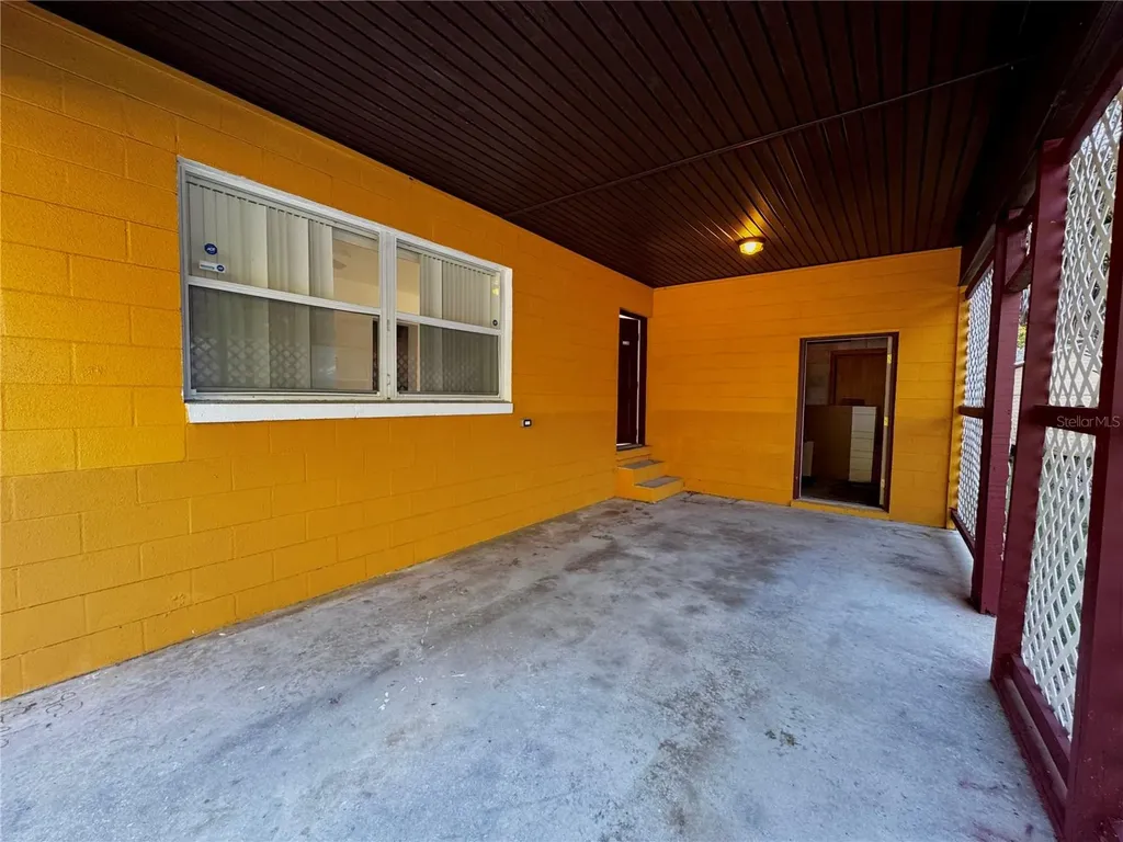 612 Kensington Street Eustis FL 32726