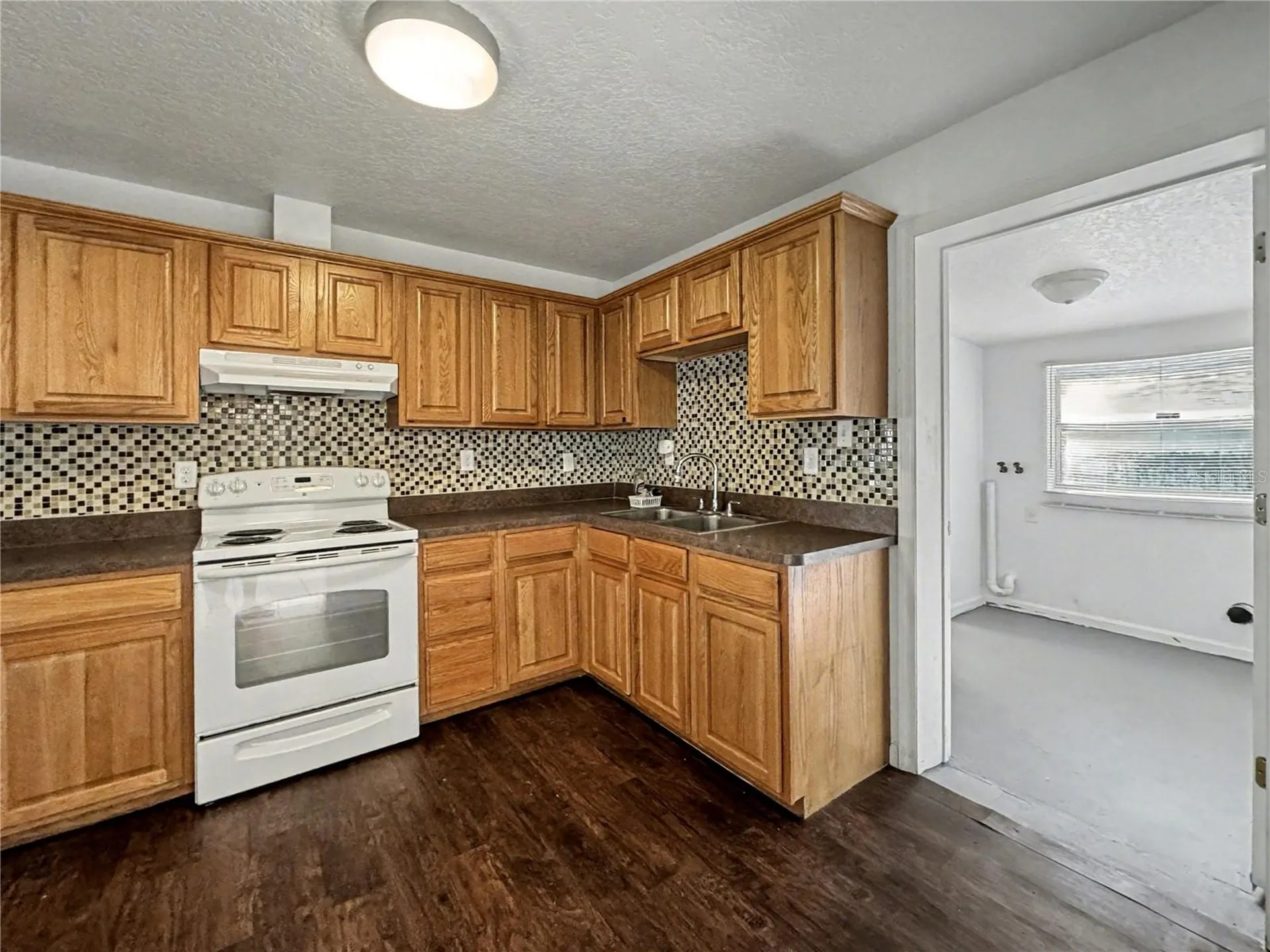 612 Kensington Street Eustis FL 32726