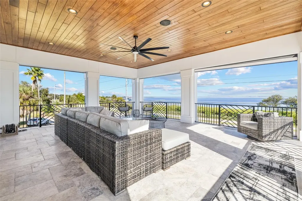 951 S Bayshore Boulevard Safety Harbor FL 34695