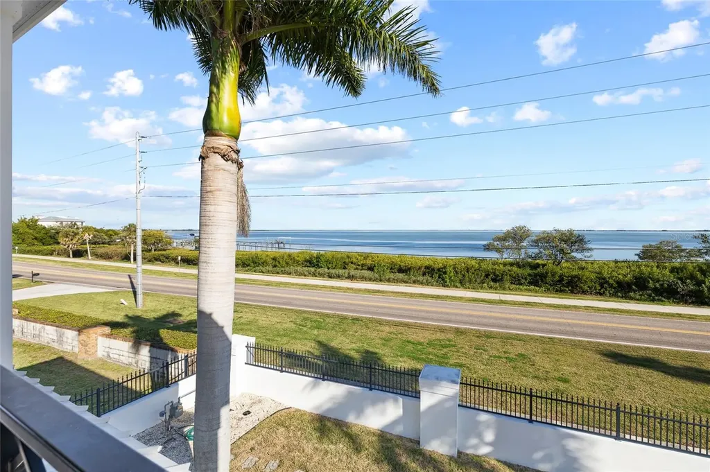951 S Bayshore Boulevard Safety Harbor FL 34695