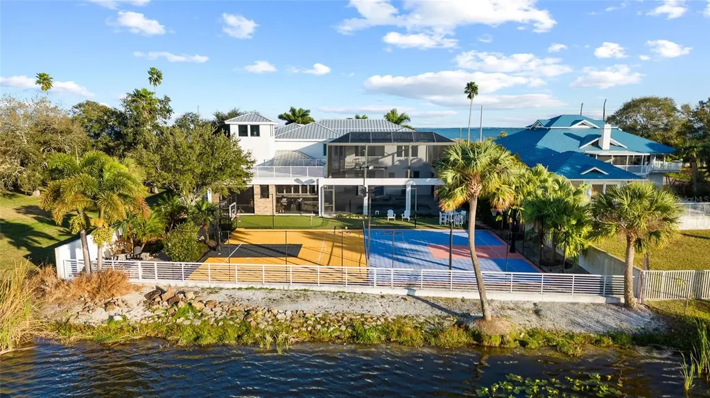951 S Bayshore Boulevard Safety Harbor FL 34695