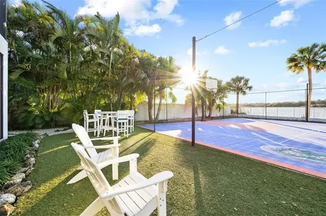 951 S Bayshore Boulevard Safety Harbor FL 34695
