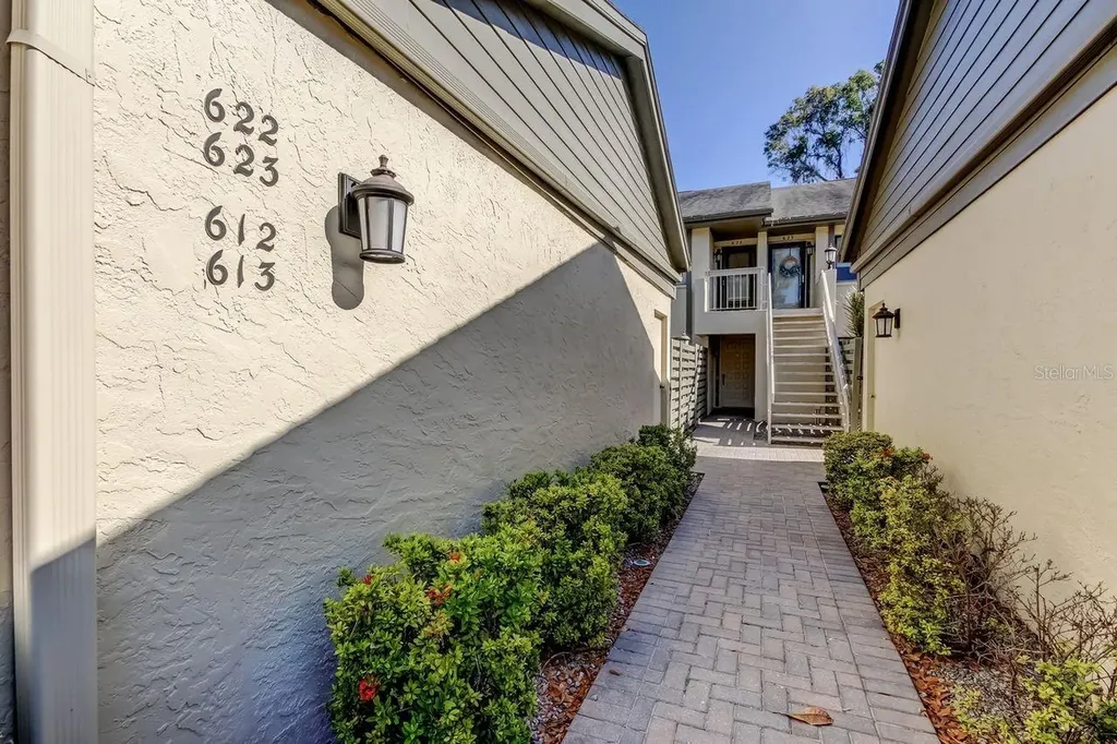 3163 Landmark Drive Clearwater FL 33761