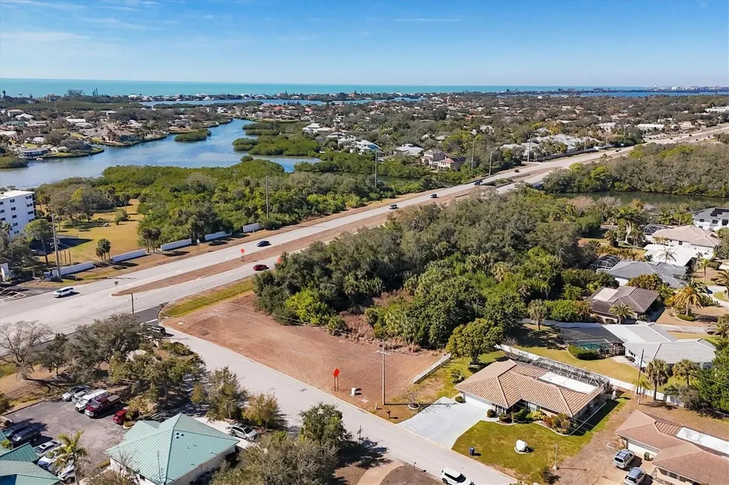 2099 S Tamiami Trail Osprey FL 34229