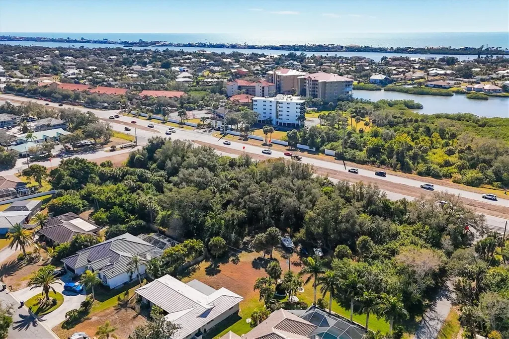 2099 S Tamiami Trail Osprey FL 34229