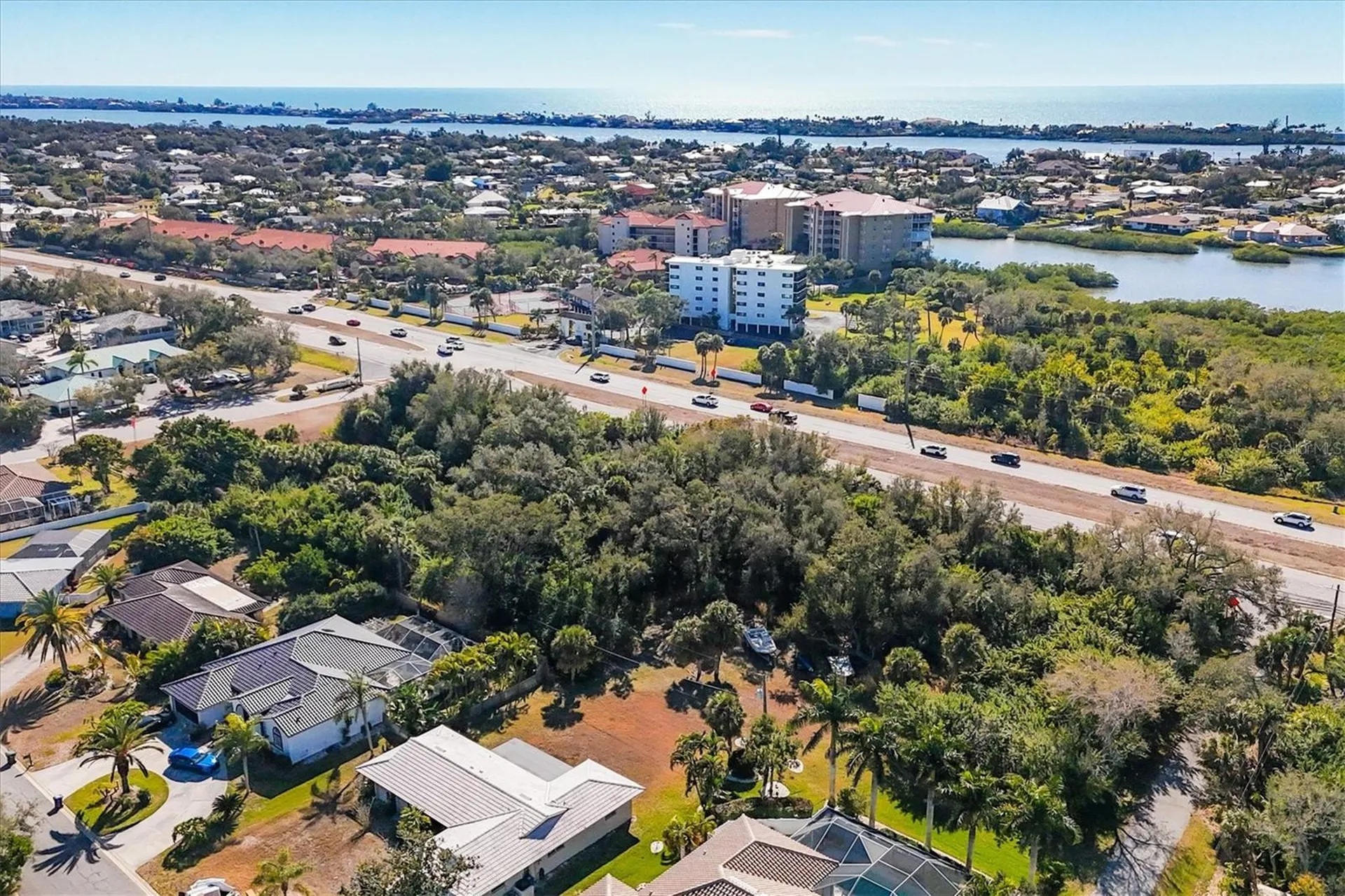 2099 S Tamiami Trail Osprey FL 34229