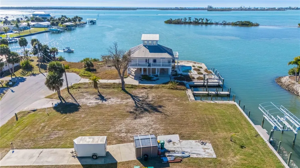 1908 Michigan Avenue Englewood FL 34224