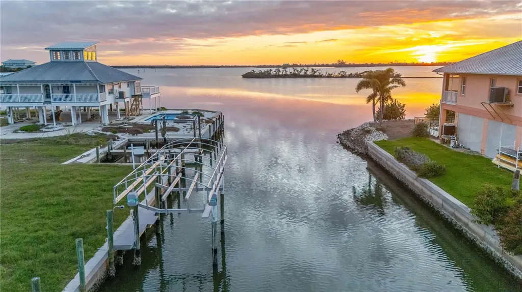 1908 Michigan Avenue Englewood FL 34224