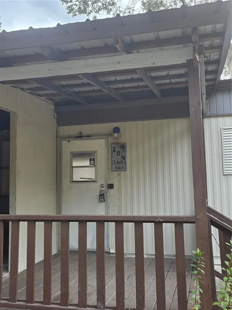 204 Johntry Road Hawthorne FL 32640