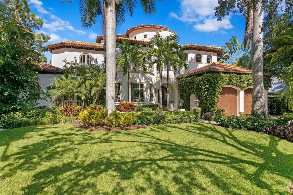 25 W Spanish Main Street Tampa FL 33609