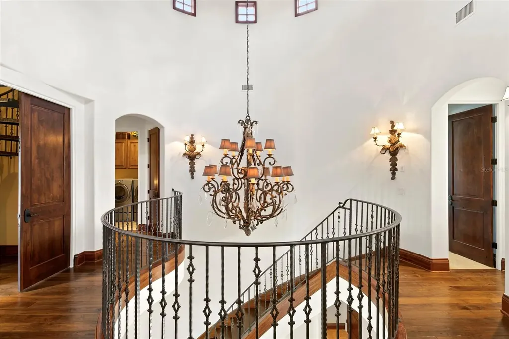 25 W Spanish Main Street Tampa FL 33609