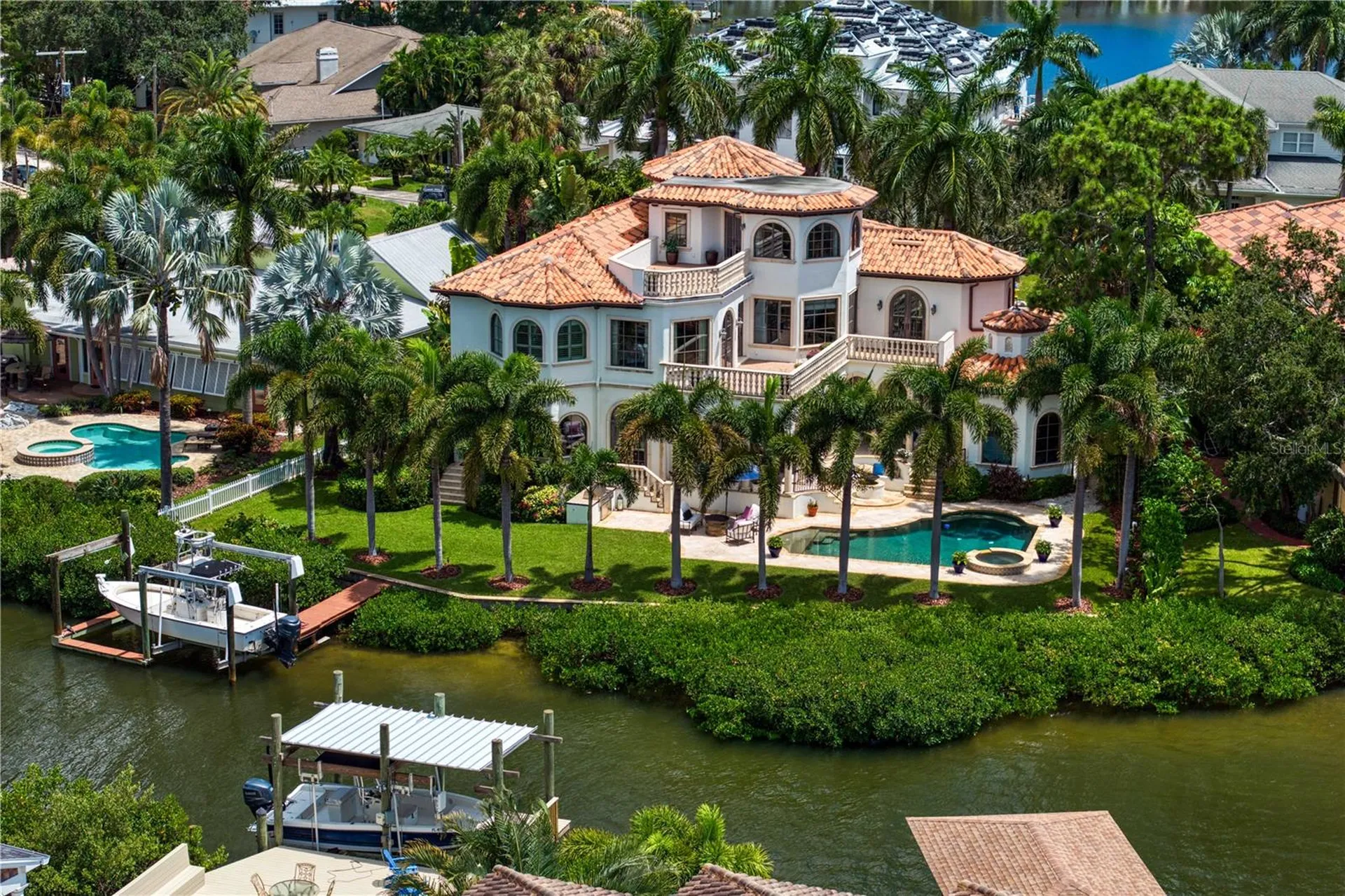 25 W Spanish Main Street Tampa FL 33609