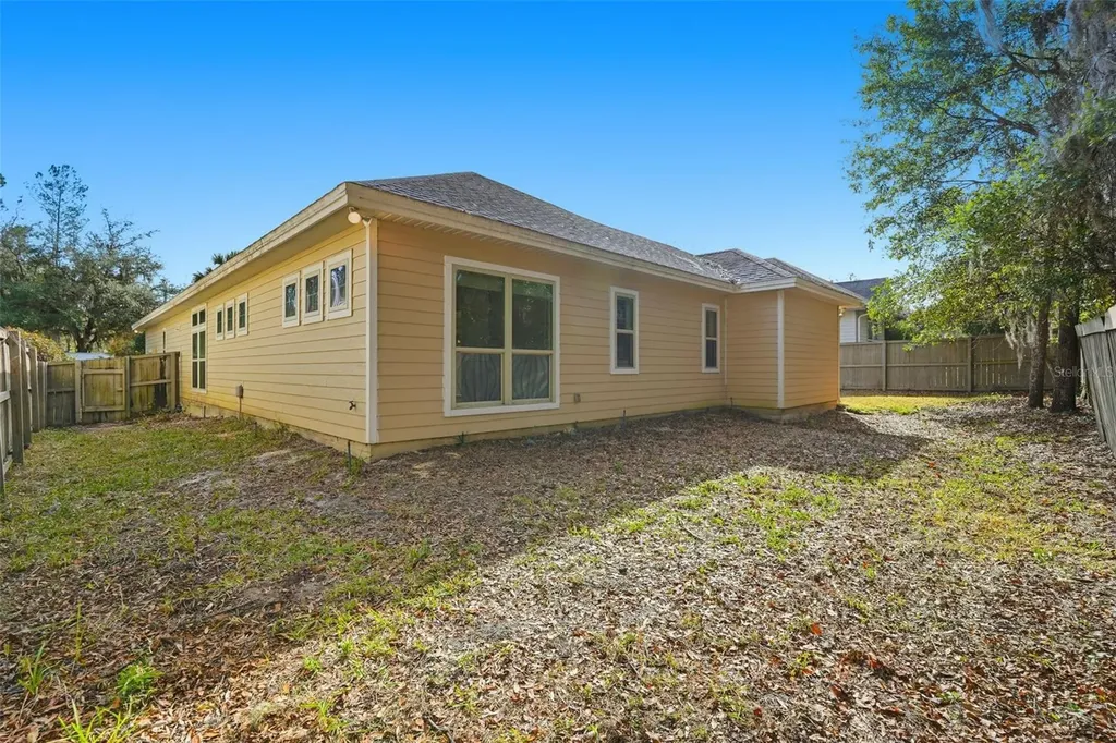 512 NW 136th Street Newberry FL 32669