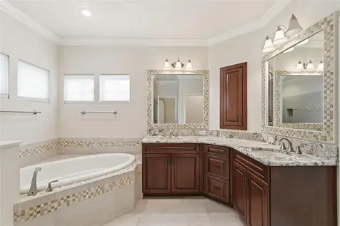 512 NW 136th Street Newberry FL 32669