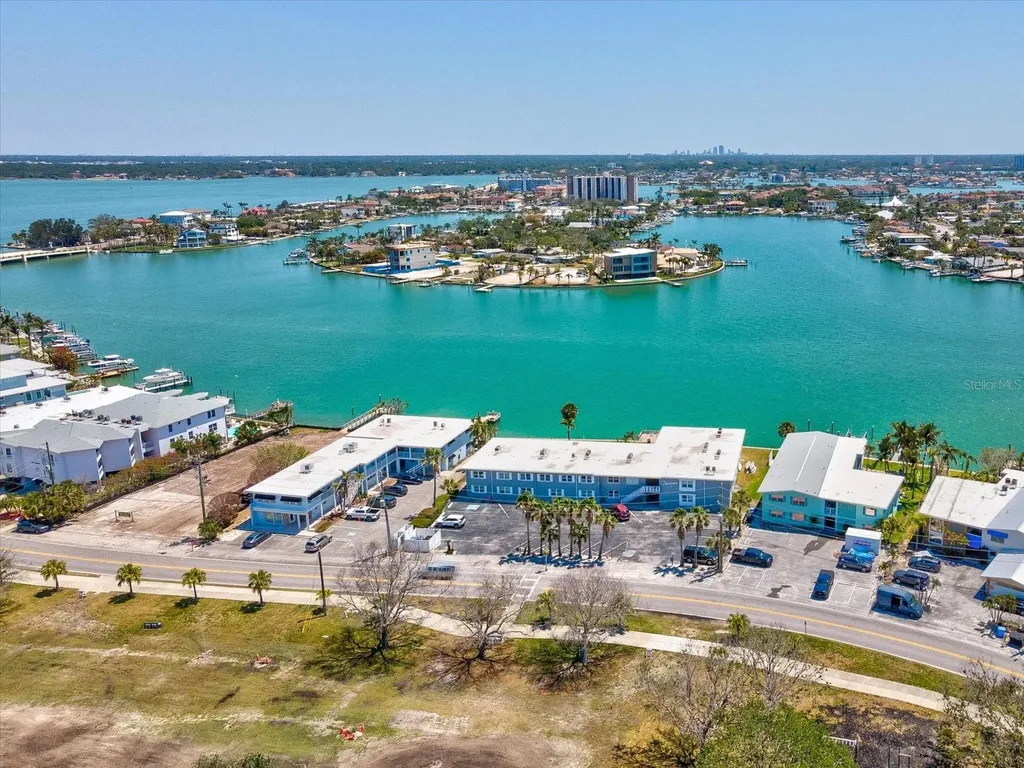 141 104th Avenue Treasure Island FL 33706