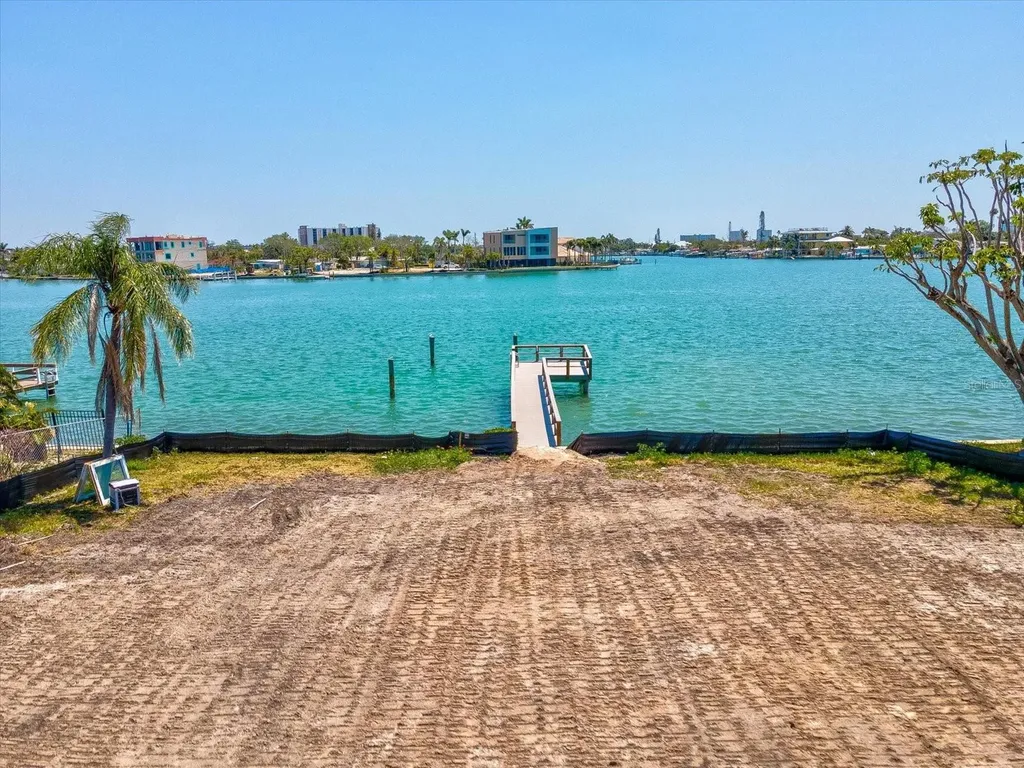 141 104th Avenue Treasure Island FL 33706
