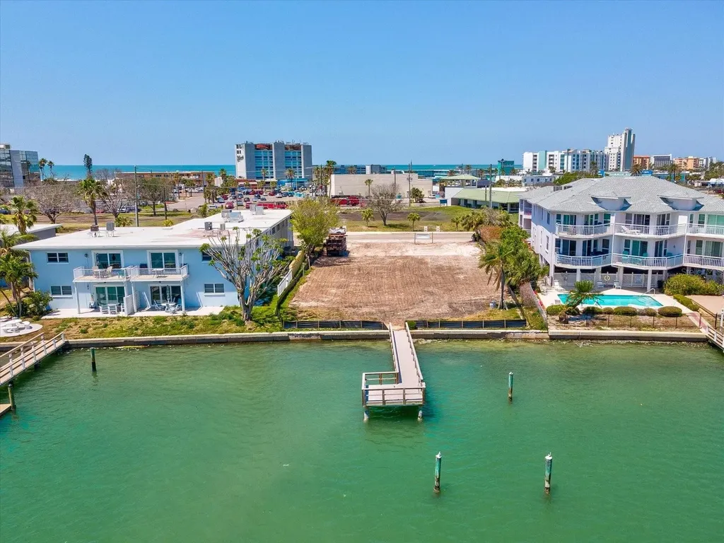 141 104th Avenue Treasure Island FL 33706
