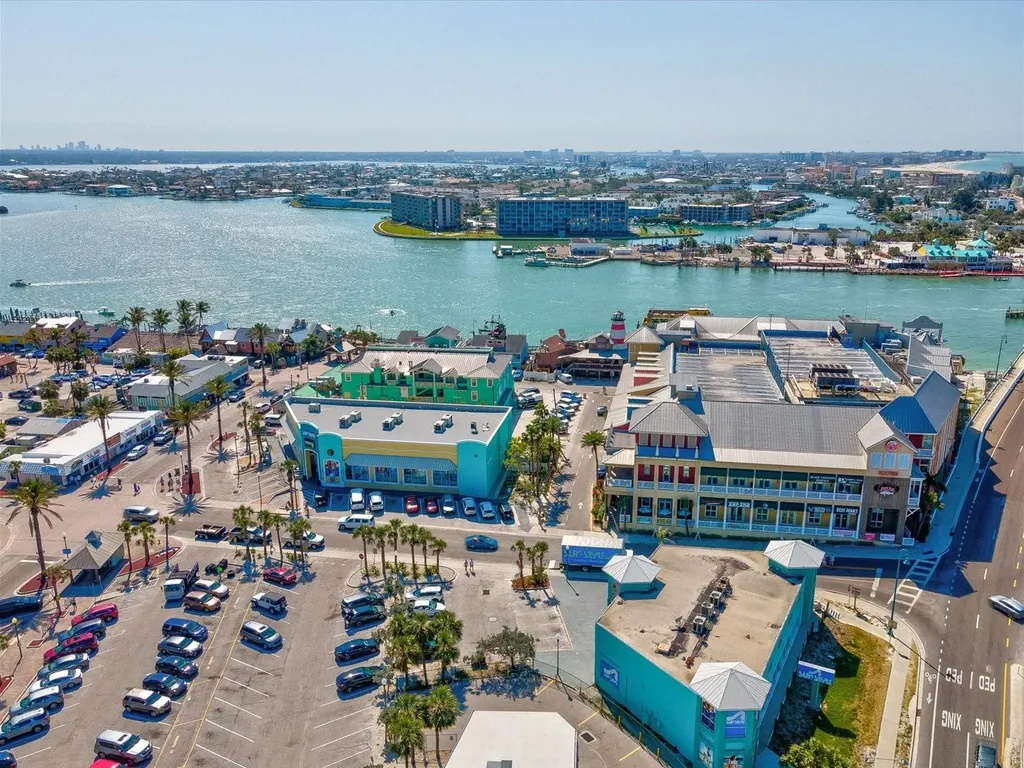 141 104th Avenue Treasure Island FL 33706