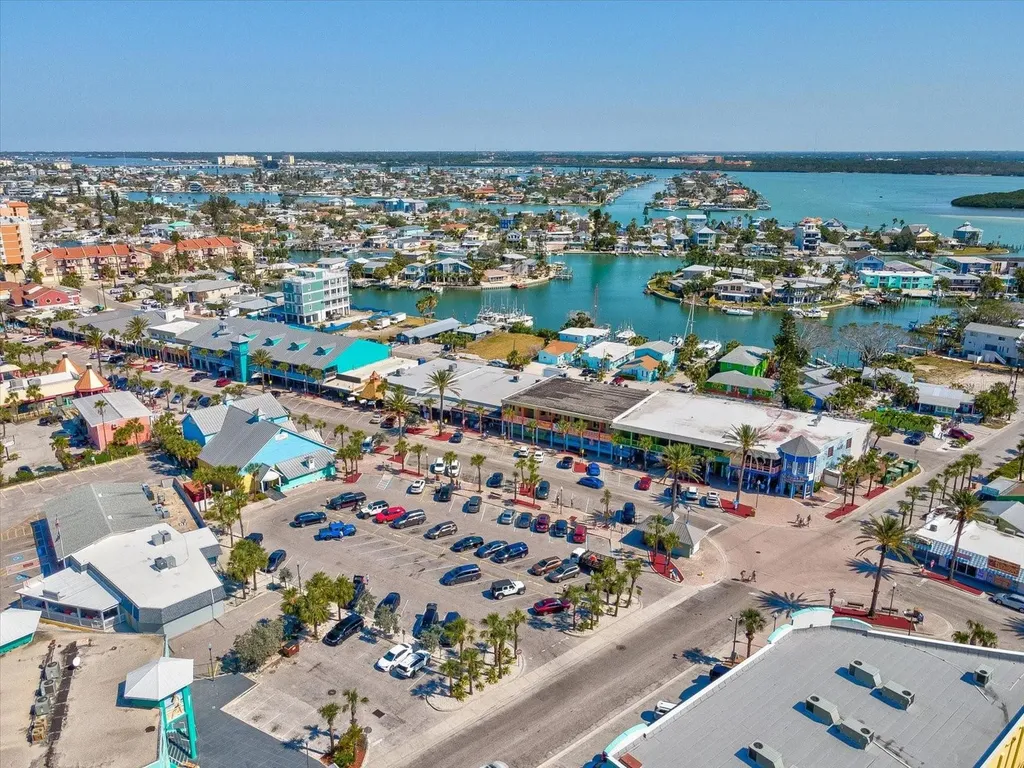 141 104th Avenue Treasure Island FL 33706