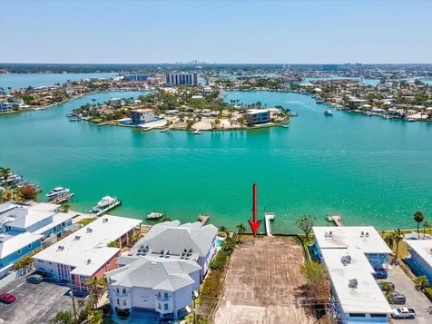 141 104th Avenue Treasure Island FL 33706