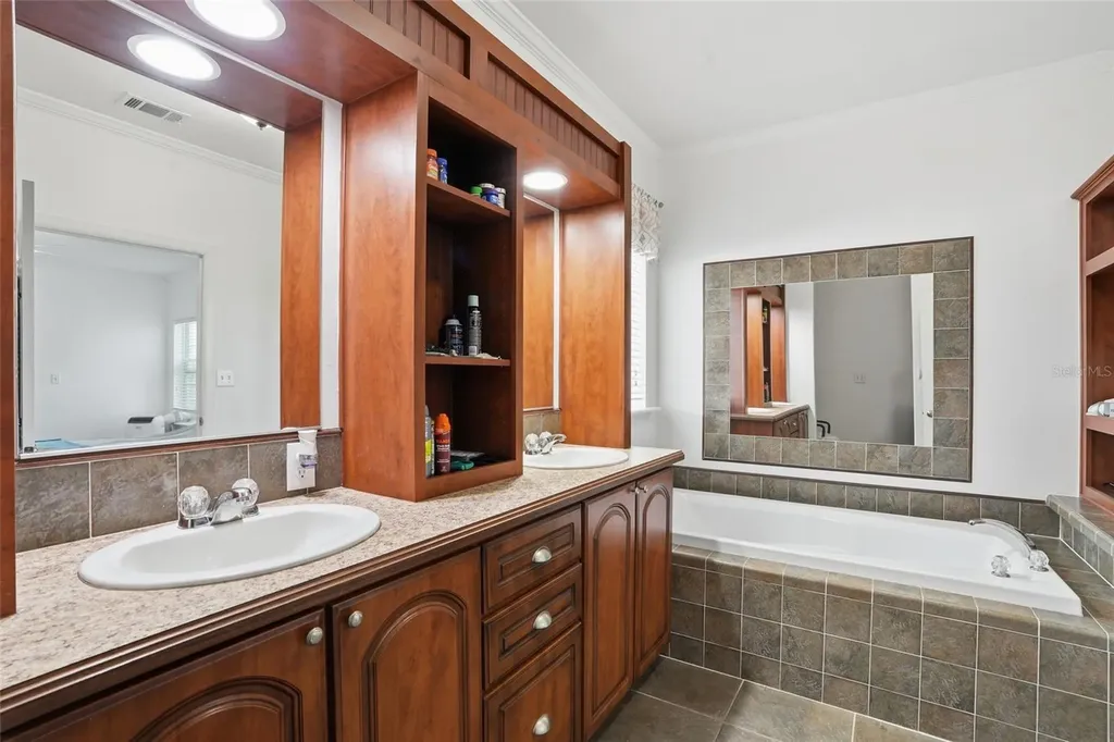8461 Kinglet Drive Englewood FL 34224