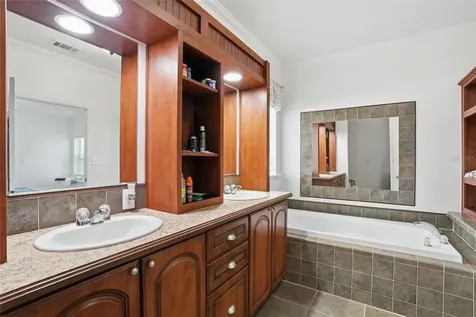 8461 Kinglet Drive Englewood FL 34224