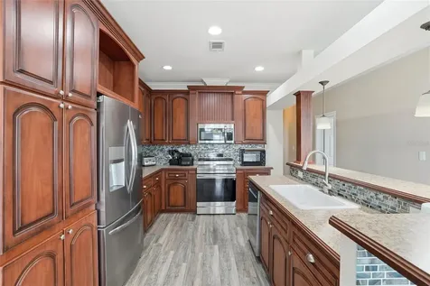 8461 Kinglet Drive Englewood FL 34224