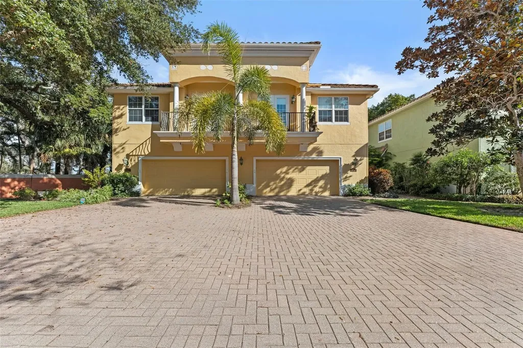 144 Banyan Bay Drive St Petersburg FL 33705