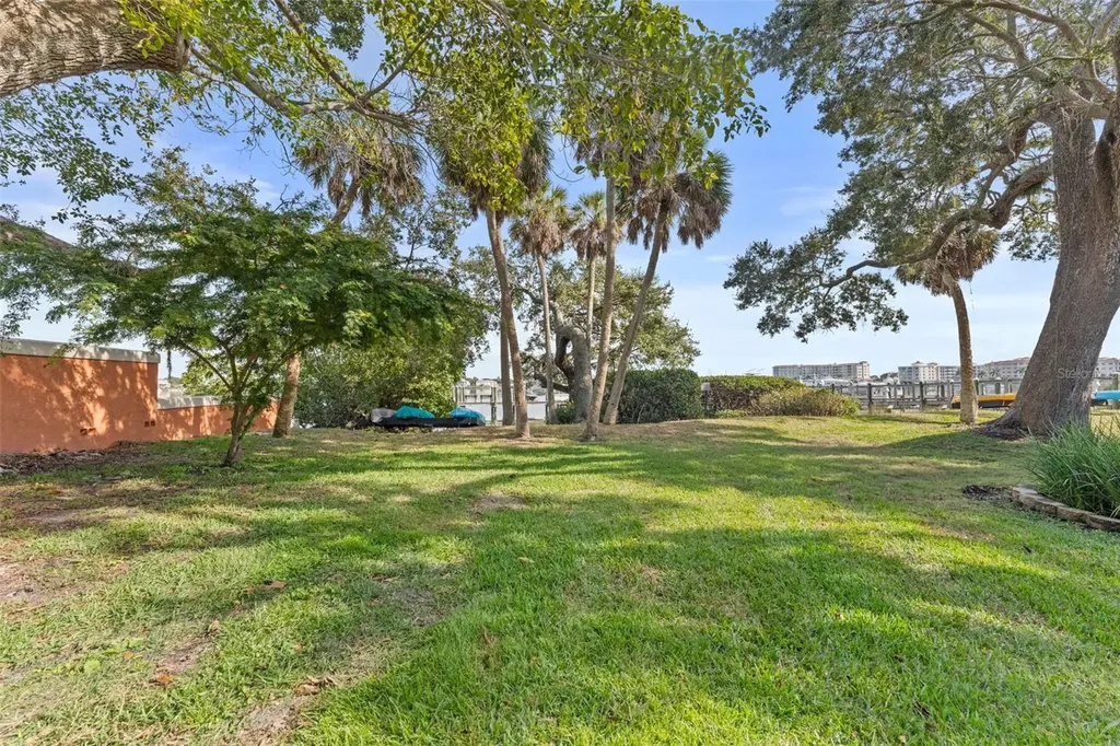 144 Banyan Bay Drive St Petersburg FL 33705
