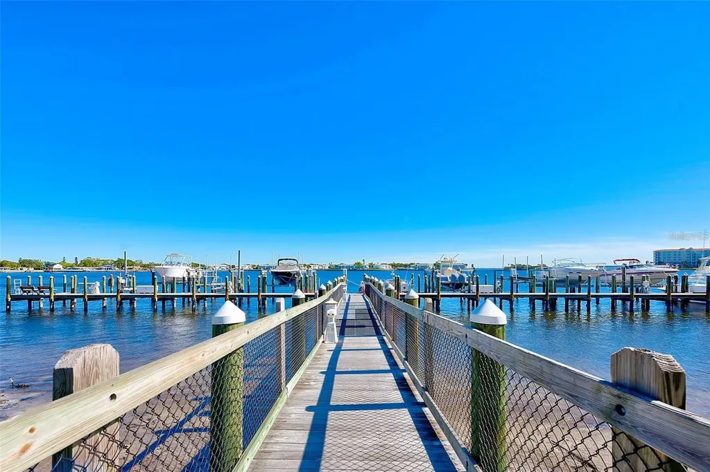 144 Banyan Bay Drive St Petersburg FL 33705
