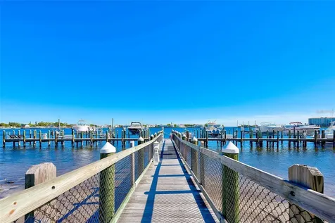144 Banyan Bay Drive St Petersburg FL 33705