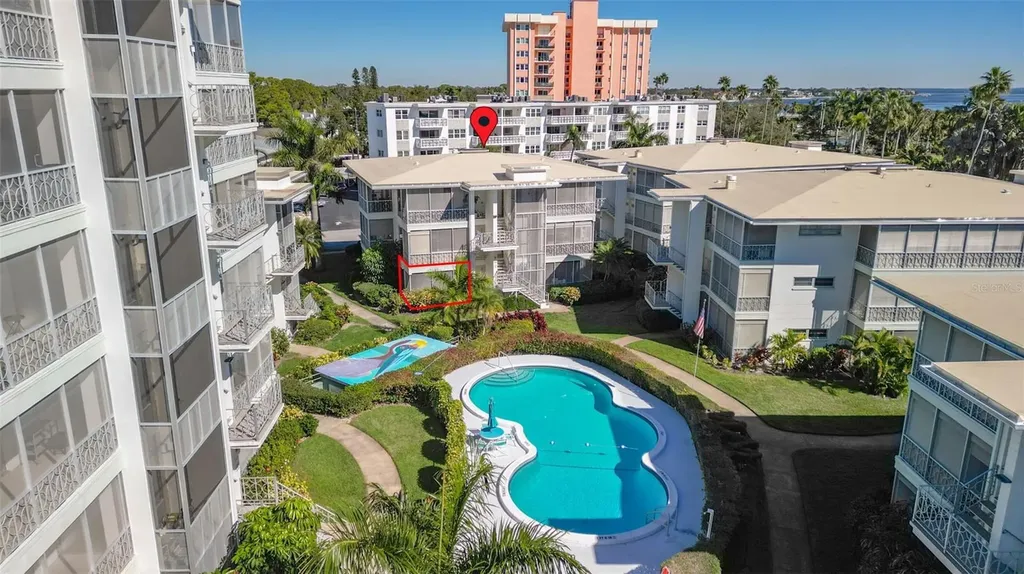 1036 North Shore Drive NE St Petersburg FL 33701