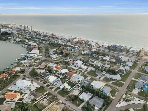 15812 3rd Street E Redington Beach FL 33708