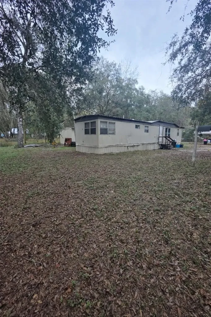 205 Little Star Road Hawthorne FL 32640