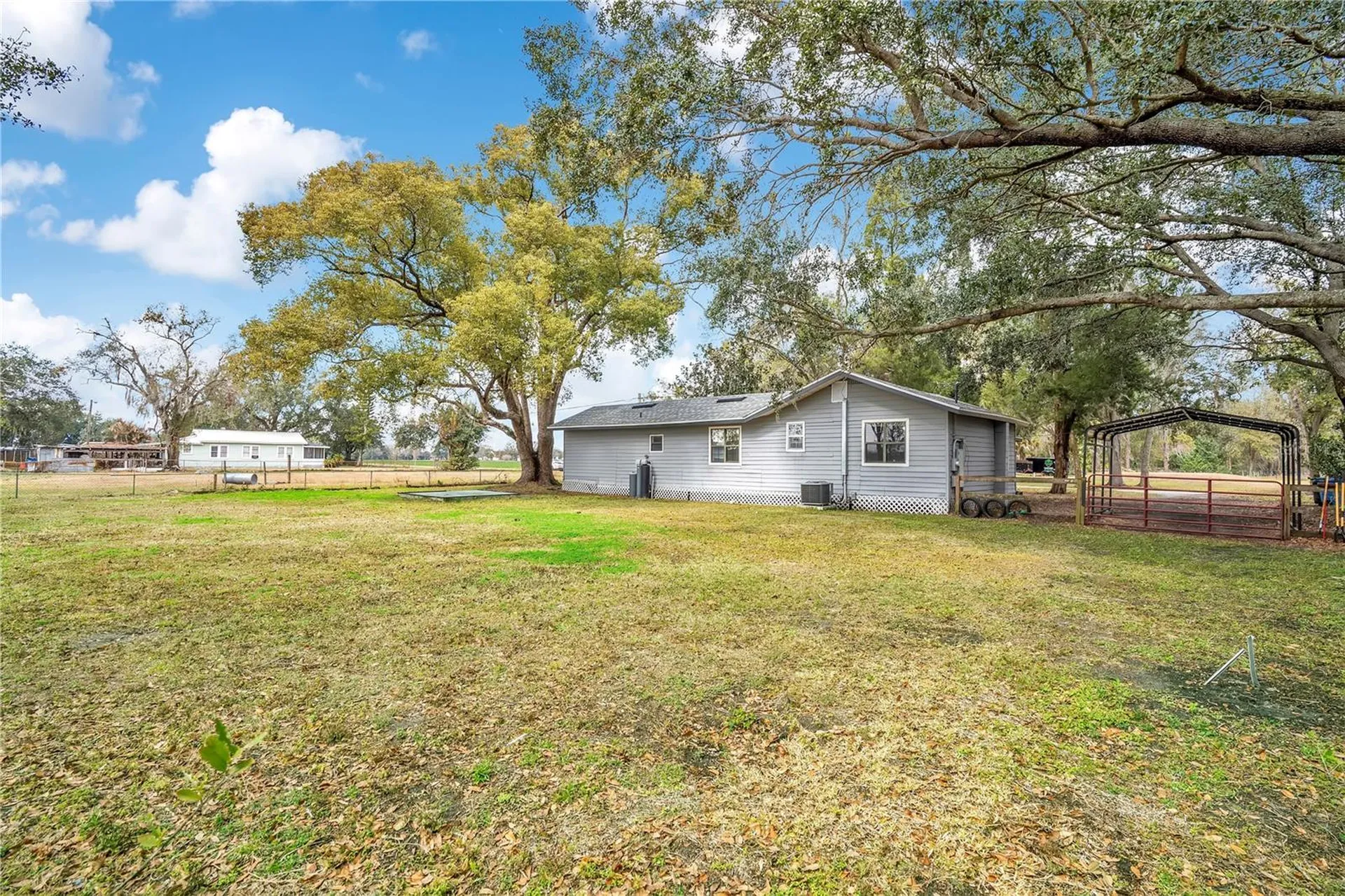 13713 Walden Sheffield Road Dover FL 33527