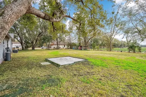 13713 Walden Sheffield Road Dover FL 33527