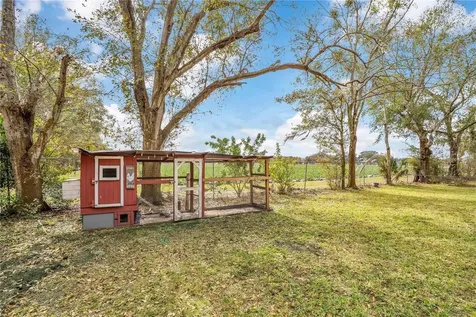 13713 Walden Sheffield Road Dover FL 33527
