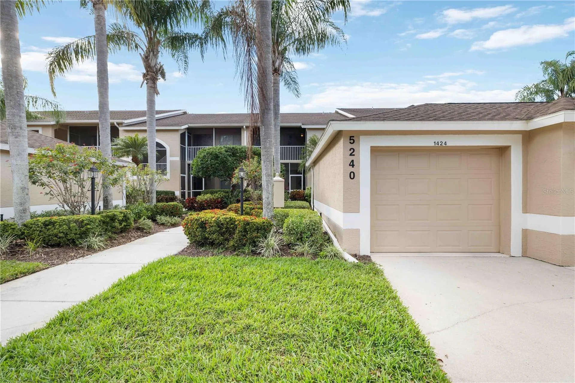 Sarasota FL, 5240 Hyland Hills Avenue, Unit 1424