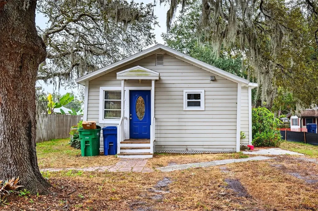 8917 N Willow Avenue Tampa FL 33604
