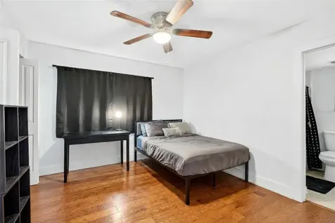 8917 N Willow Avenue Tampa FL 33604