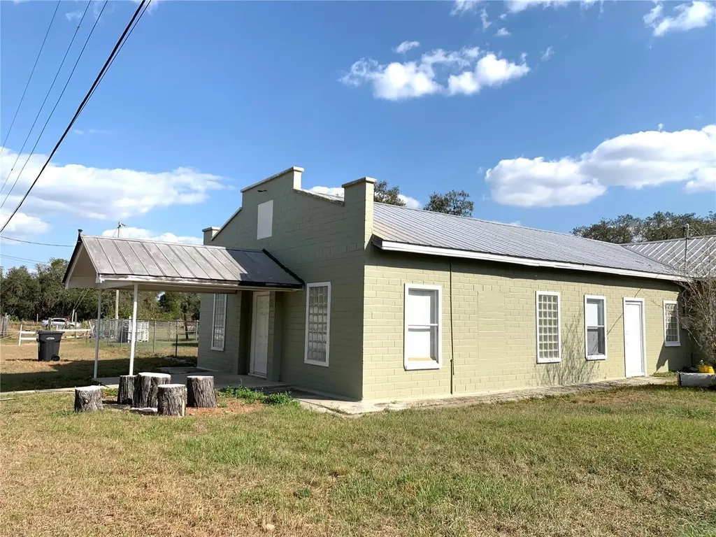 100 John Street Frostproof FL 33843