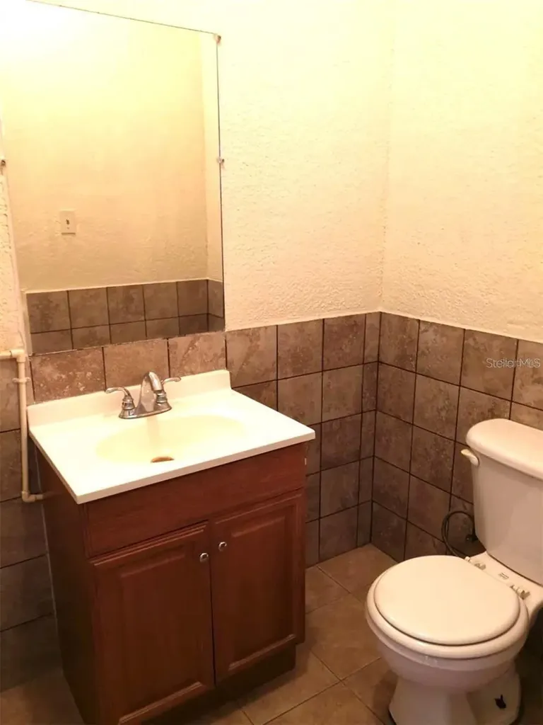 100 John Street Frostproof FL 33843