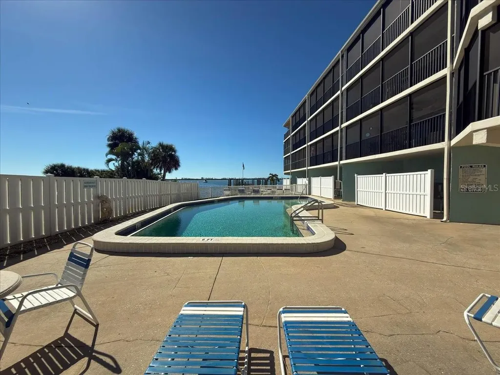 53 W Bay Heights Avenue Englewood FL 34223