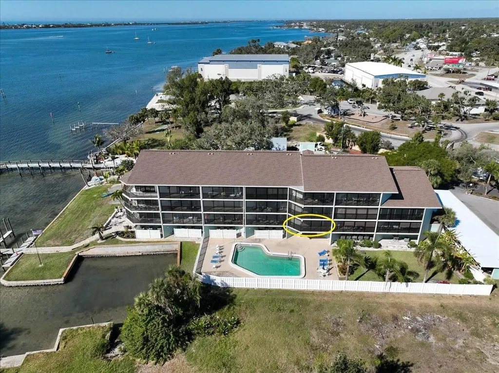 53 W Bay Heights Avenue Englewood FL 34223