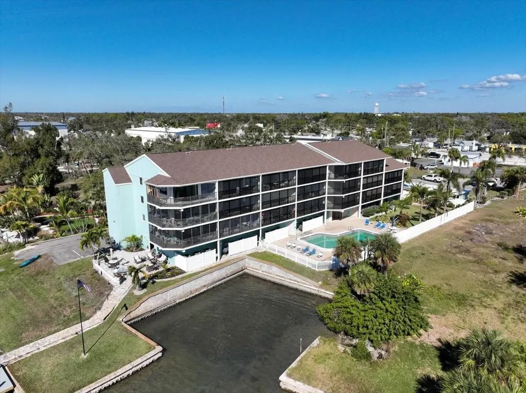 53 W Bay Heights Avenue Englewood FL 34223