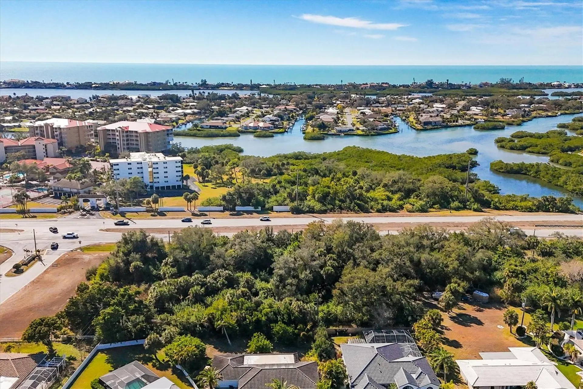 2099 S Tamiami Trail N Osprey FL 34229