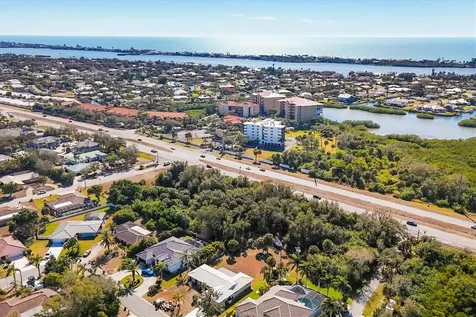 2099 S Tamiami Trail N Osprey FL 34229