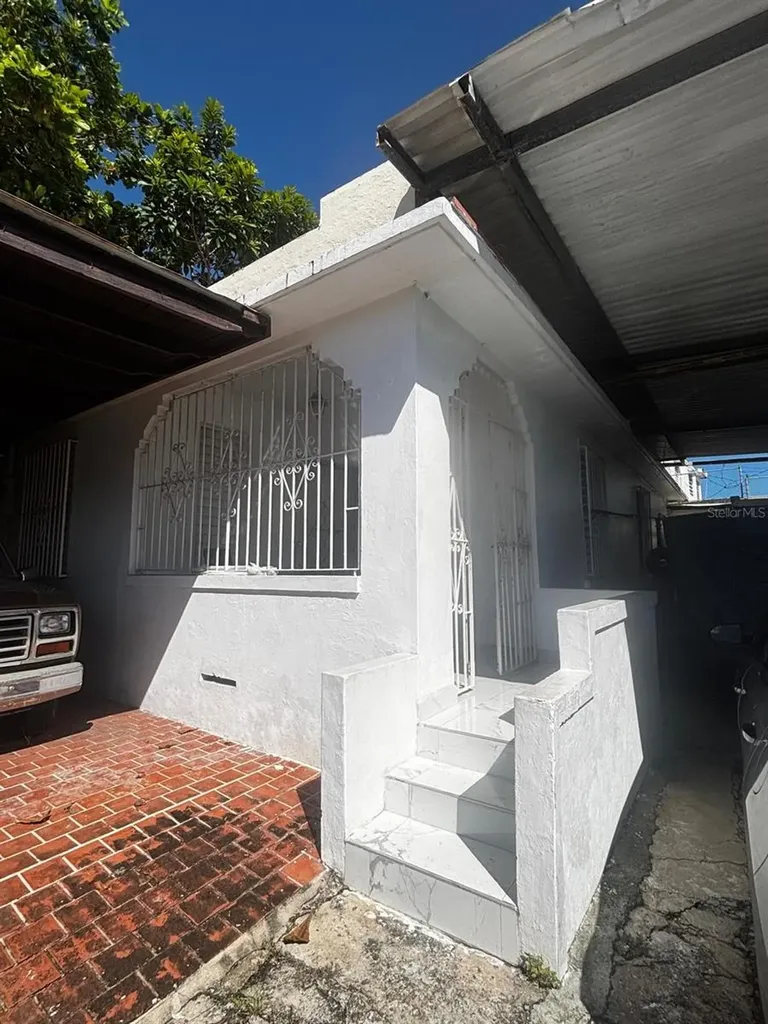 Calle Benitez Castaño San Juan PR 00911